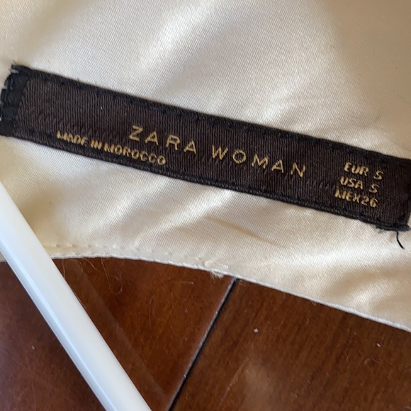 SILK Zara dress with Tulip detail - Picture 2 of 3